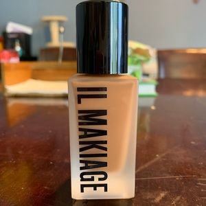 Liquid foundation